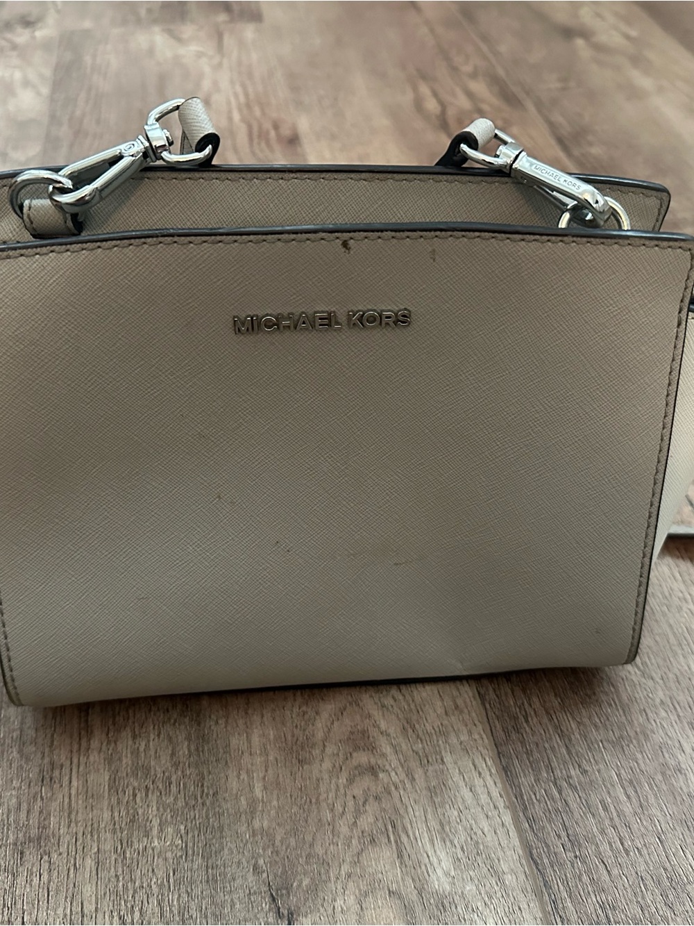 Michael Kors Leather Small Crossbody Bag